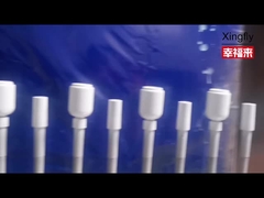 کار روزانه در کارخانه: رنگ آمیزی بطری های شیشه ای